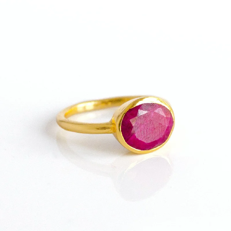 Oval Ruby Ring : July Birthstone