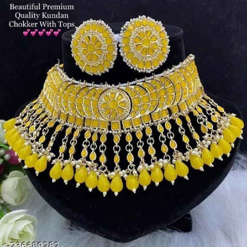 Lucentarts Jewellery Gold Plated Kundan Stone Choker Necklace Set