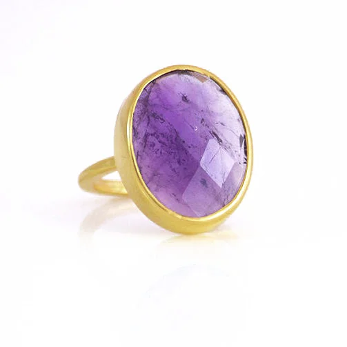 Purple Amethyst Oval Bezel Ring : February Birthstone