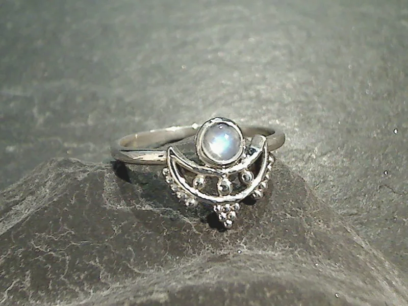 Size 7 Moonstone, Sterling Silver Ring