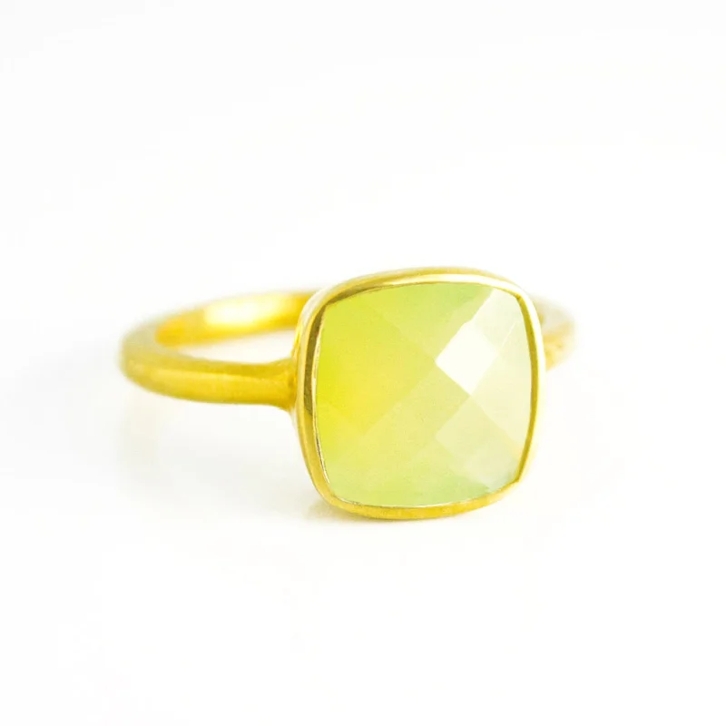 Peridot Chalcedony cushion cut bezel set ring - August Birthstone