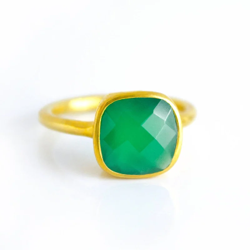 Green Onyx Cushion Ring : May Birthstone