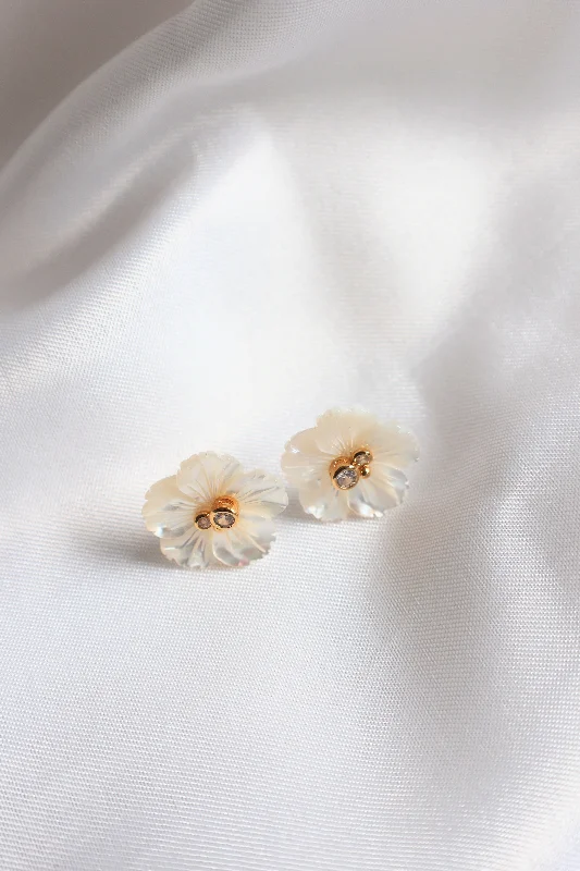 Shell Flower Earrings